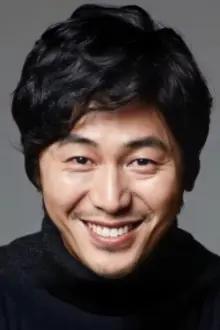 Bae Yong-geun como: 
