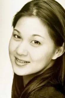 Kathy Shao-Lin Lee como: Katie Wong
