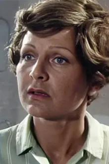 Astrid Boner como: Frau Radke