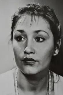 Angelina Semjonova como: Kadi