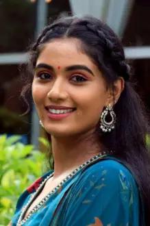 Rakshana como: Kavitha