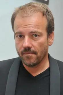 Stéphane Henon como: Raymond