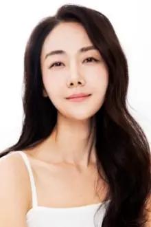 Cho Yeon-jin como: Dancer/Online chat girl/Patty operator/Younger sister