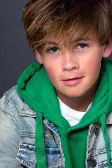 Ronan Carroll como: Phil Robertson, age 12