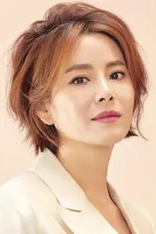 Kyeon Mi-ri como: Lady Hyegyeong