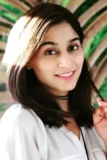 Soumya Seth como: Navya Mishra Bajpai