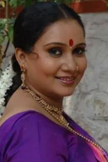 Priya Arun Berde como: Seema Kirkire