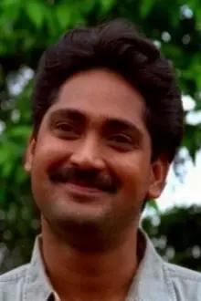 Avinash Narkar como: Madhav Desai
