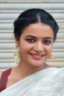 Arya Salim como: SI Divya