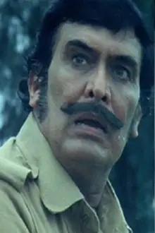 Dev Kumar como: Sangram Singh