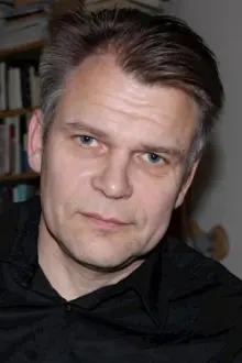 Teijo Eloranta como: Tomas Mattila