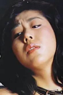 Shihori Nagasaka como: Akiko Nozawa